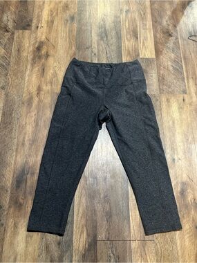 The North Face womens Charcoal Gray Performance Leggings